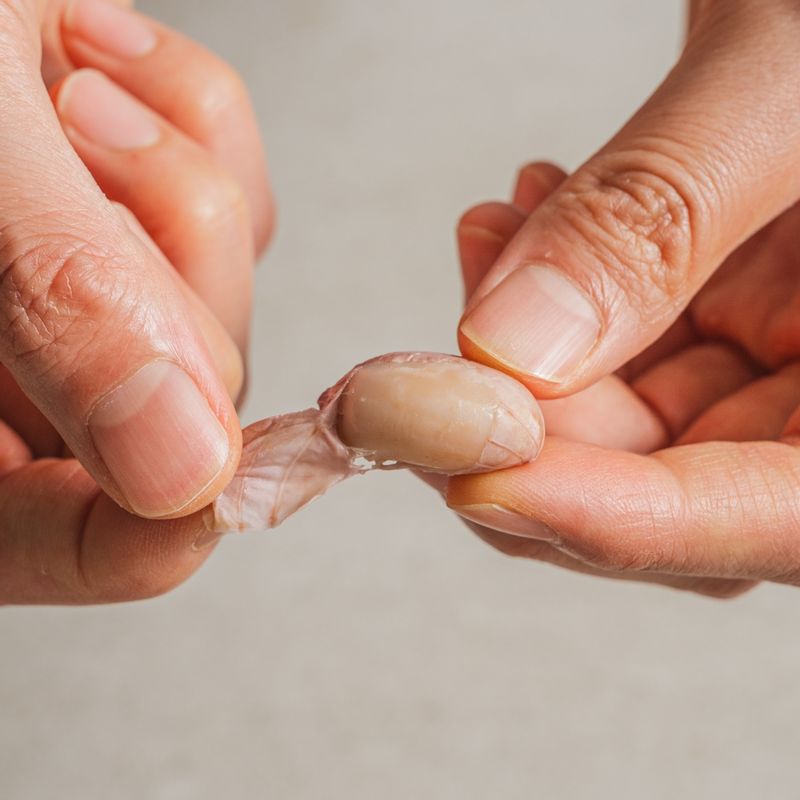체에 밭쳐 물기를 제거한 후 겉 껍질을 벗긴 후 맛있게 즐겨주세요.