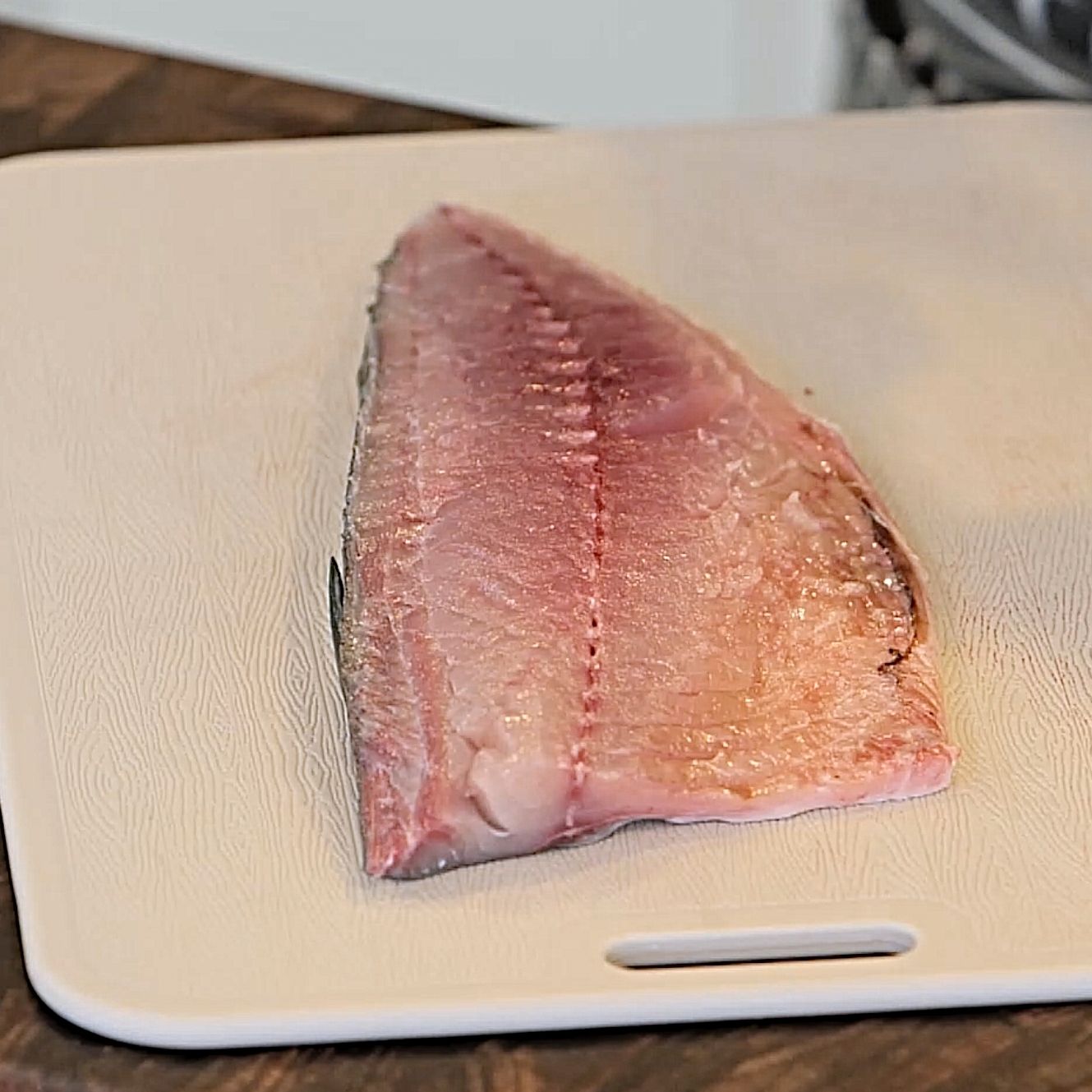 Step 3. 뼈 제거하기 Step 3