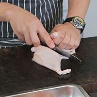 Step 3-3. 가슴살·안심 분리 Step 3