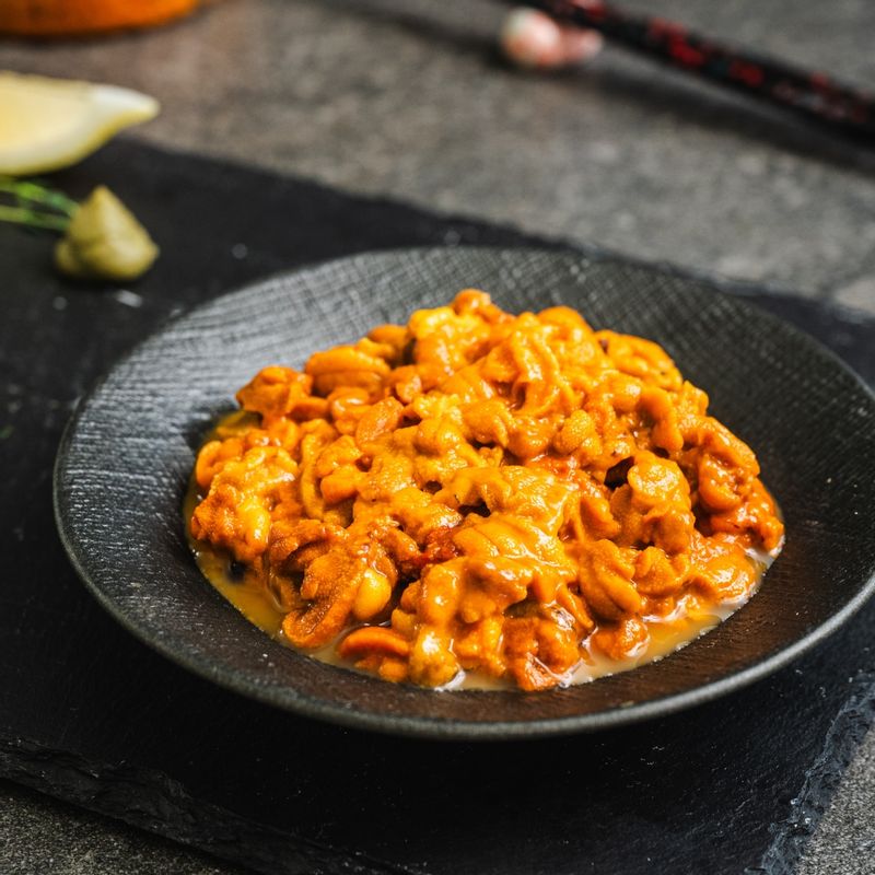 성게파스타 을 위한 재료 이미지로 파스타면,말똥 성게,슬라이스 마늘,다진 올리브,올리브오일 등으로 구성 되어있습니다.