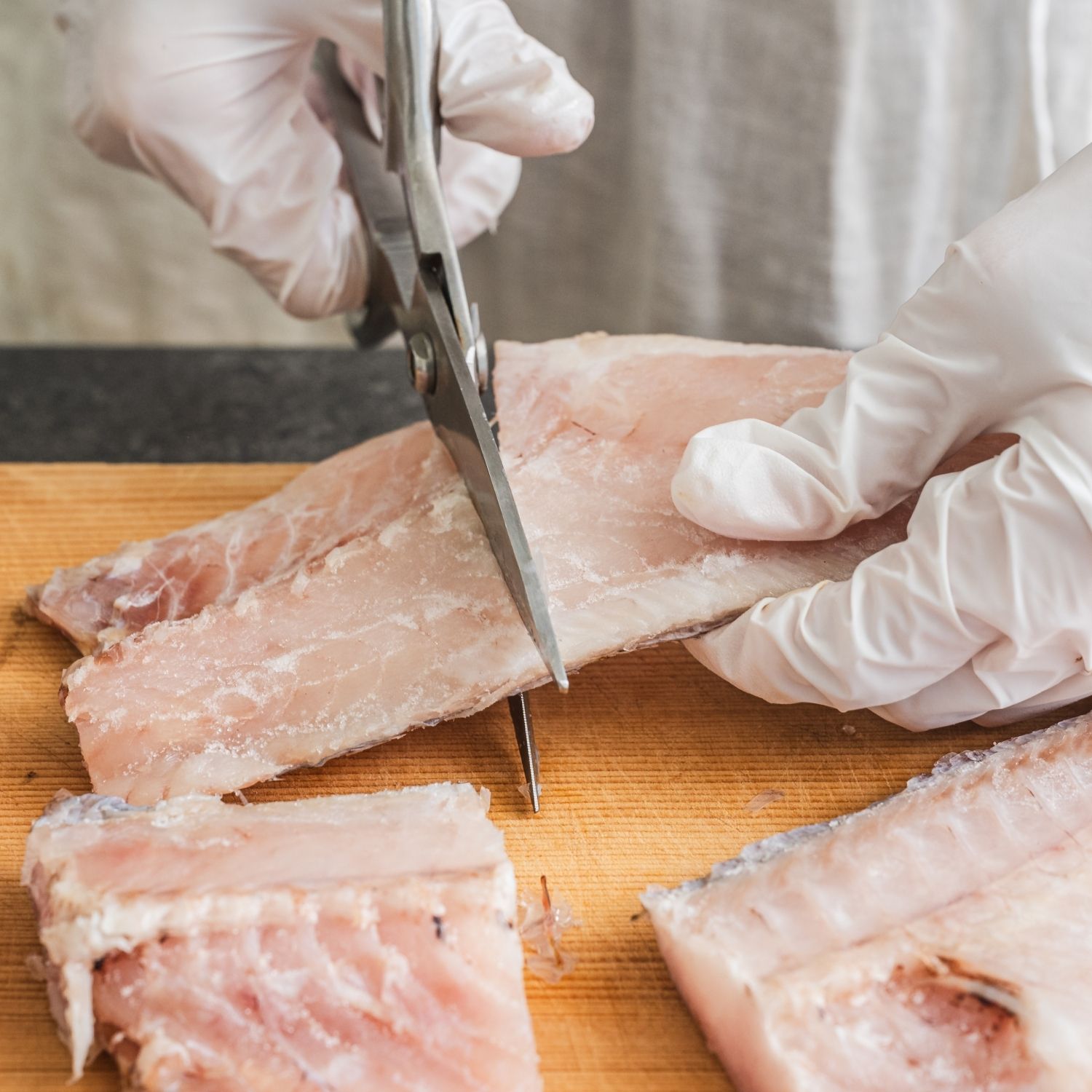 옥돔은 먹기 좋은 크기로 토막 내어 준비해주세요.