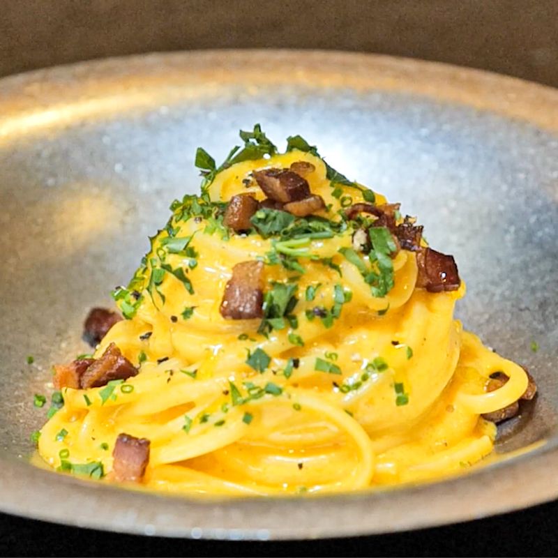 까르보나라, 정통 까르보나라, 크림 없는 까르보나라, 이탈리아 파스타, 관찰레 파스타, 페코리노 로마노, 사바용 소스, 달걀 노른자 파스타, 홈파스타, 클래식 파스타 레시피