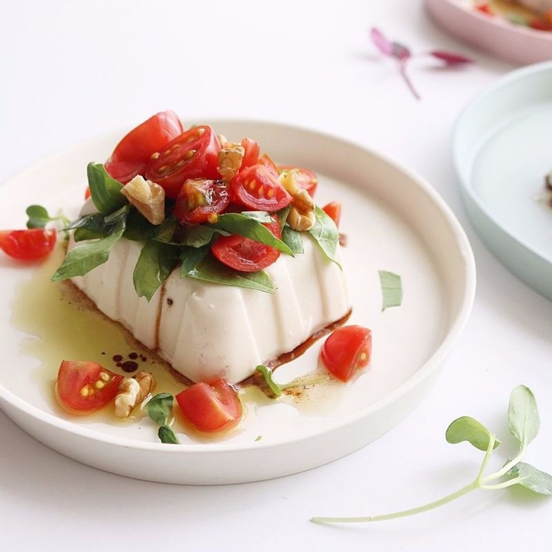 연두부토마토샐러드