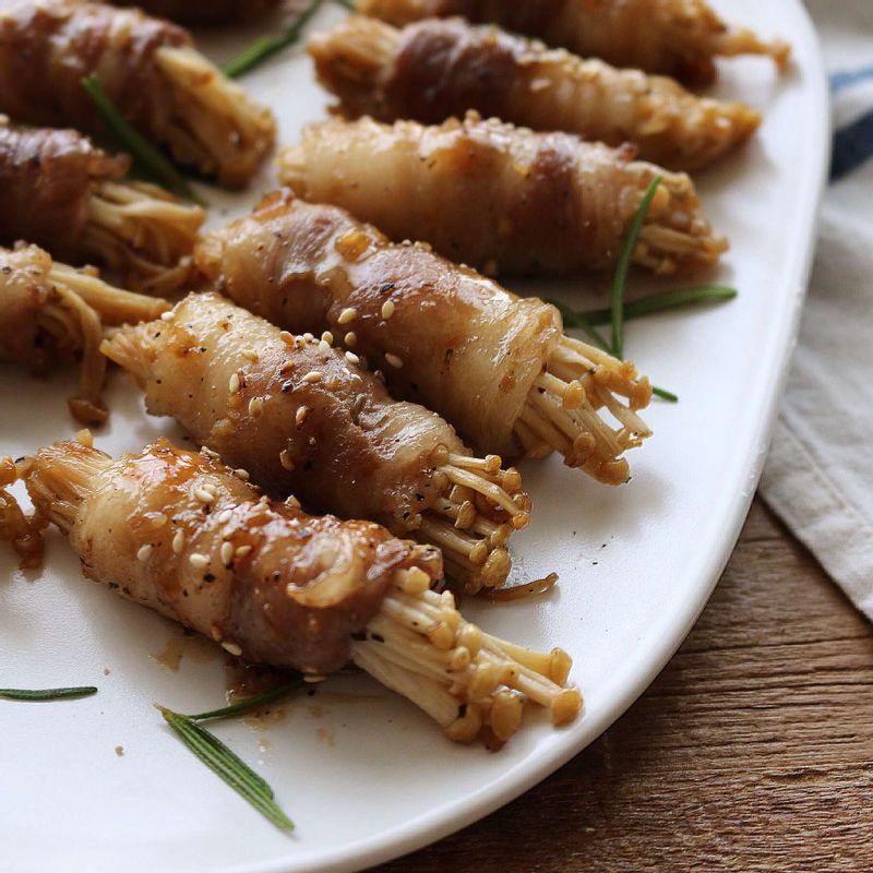 알맞은 그릇에 담아 맛있게 즐겨주세요.