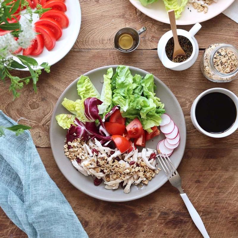 닭가슴살오트밀 샐러드