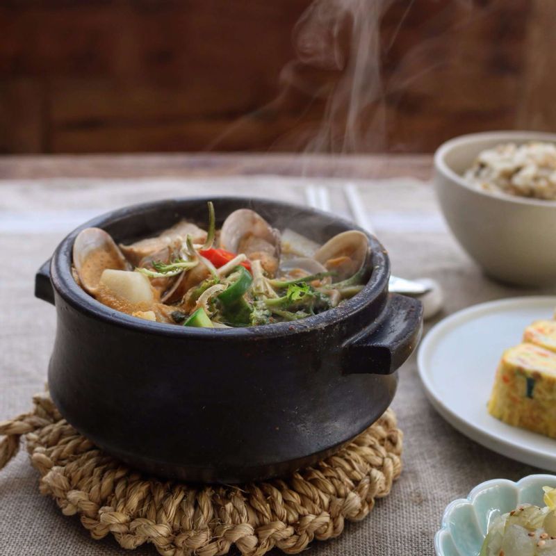 간이 약하면 기호에 따라 된장으로 간을 맞춰 즐겨주세요.