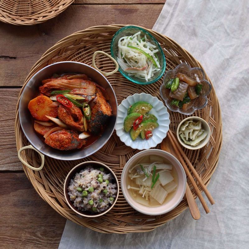 알맞은 그릇에 담아 맛있게 즐겨주세요.