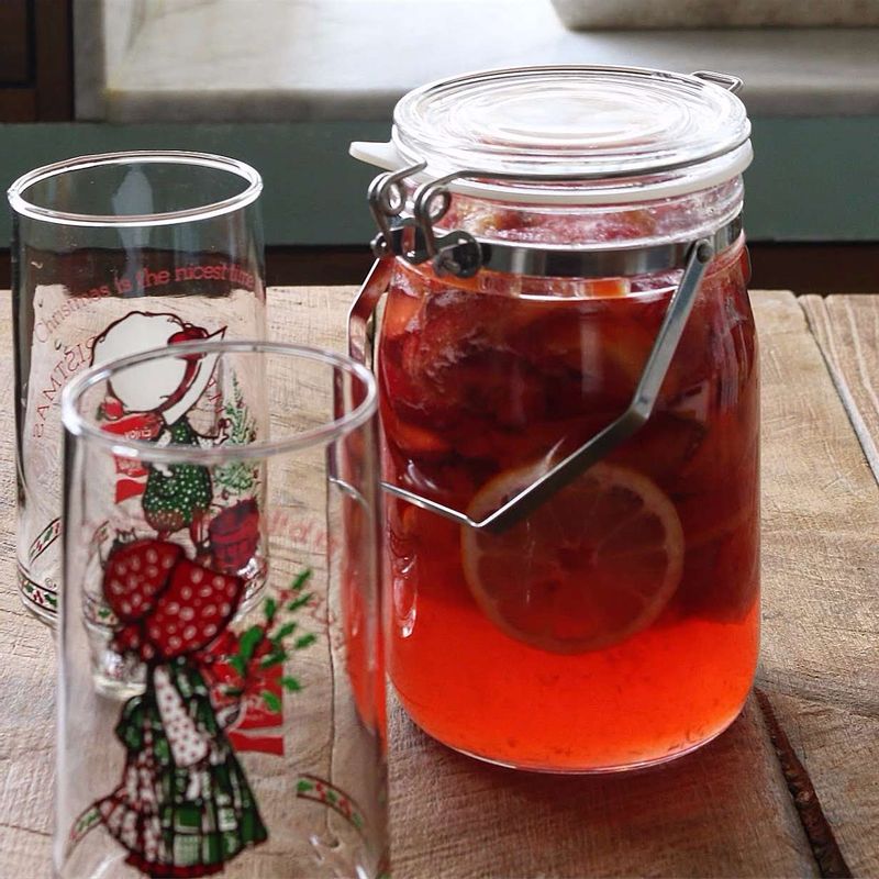 기호에 따라 물이나 탄산수, 사이다 등에 넣고 즐겨주세요.