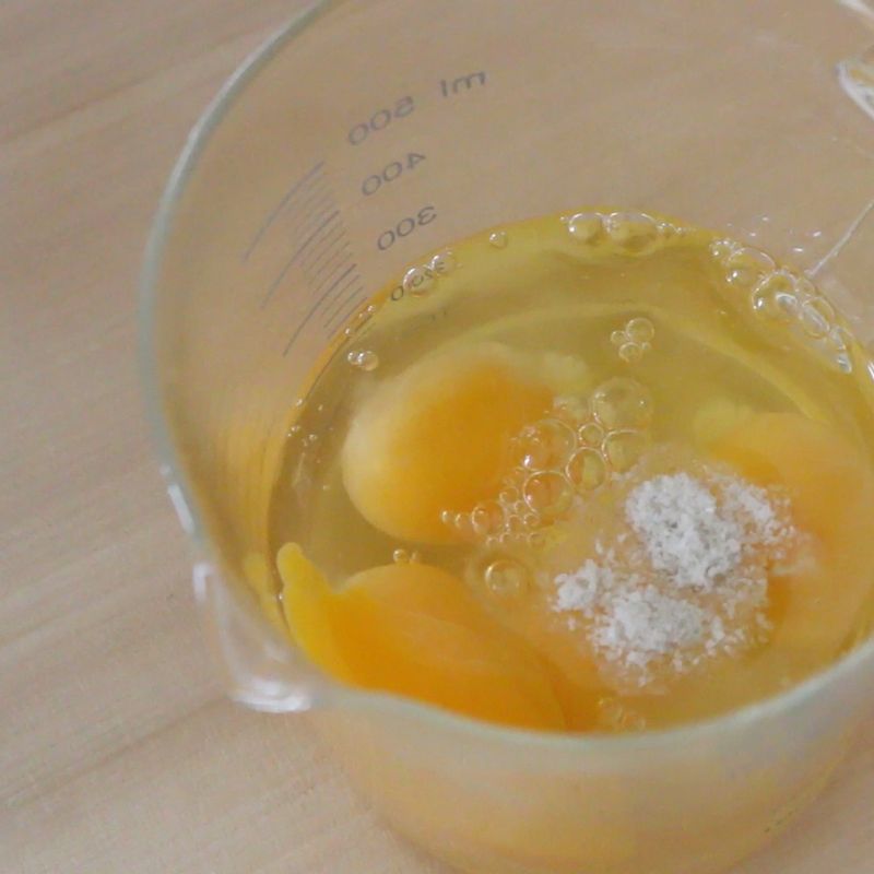 모든 재료를 볼에 넣고 잘 섞어주세요.