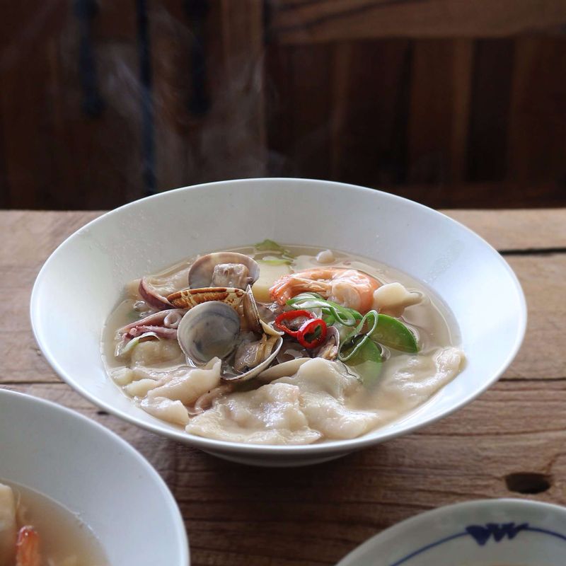 해물감자수제비