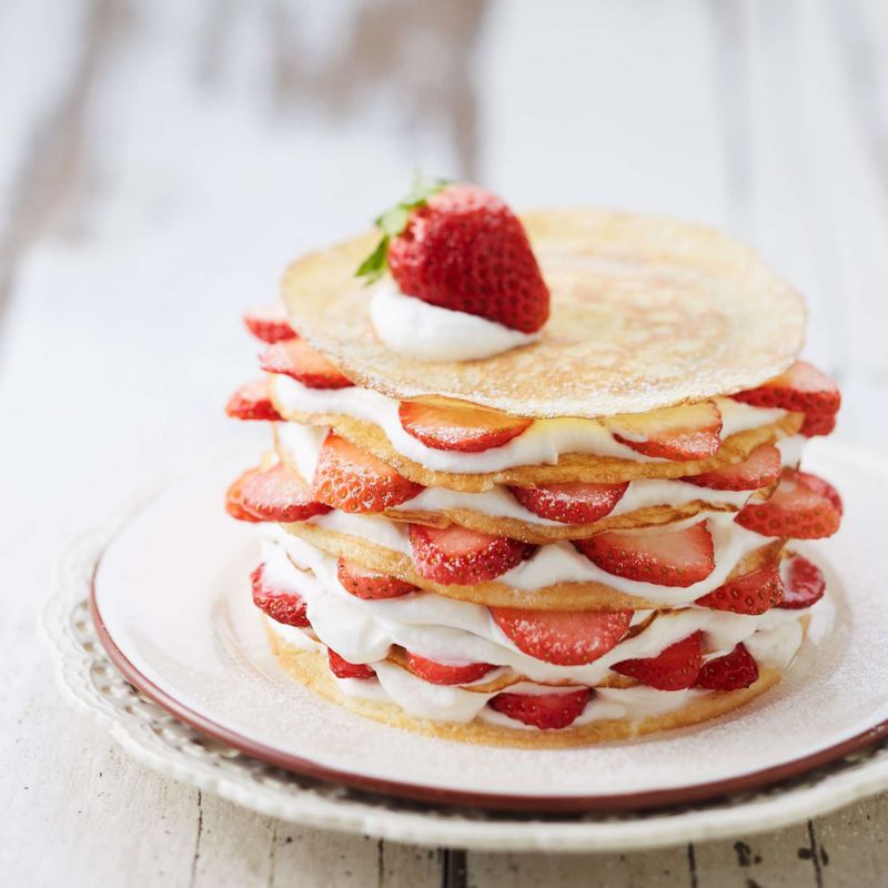 STEP5 과정을 반복하여 케이크를 완성해주세요.