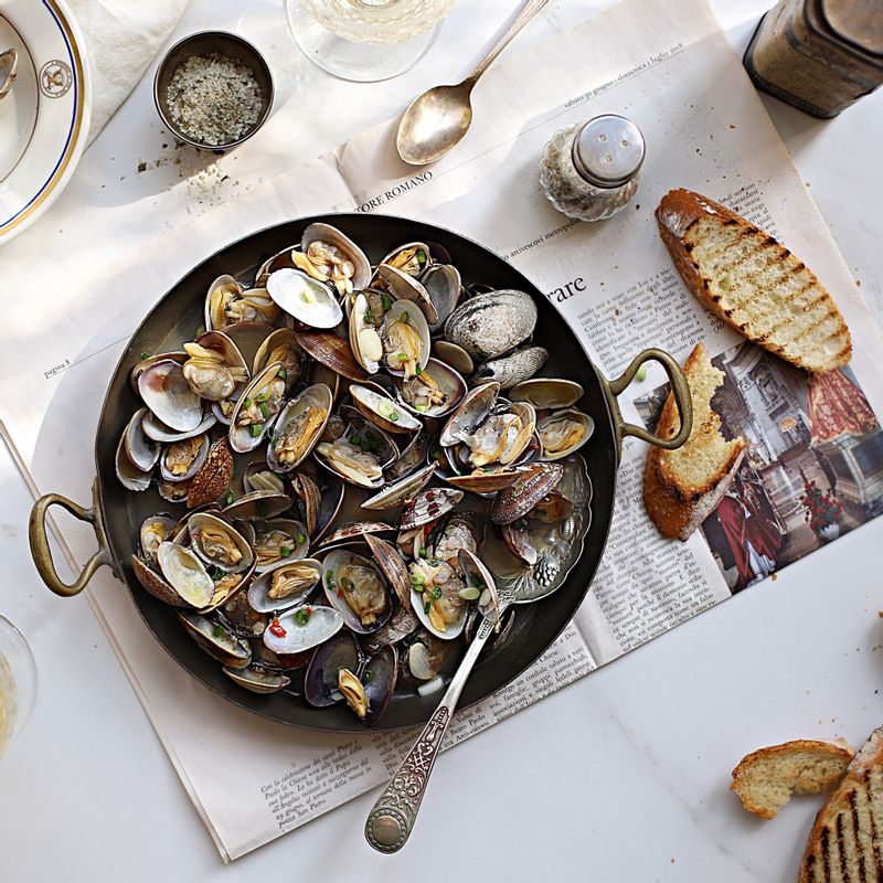 알맞은 그릇에 담아 즐겨주세요.