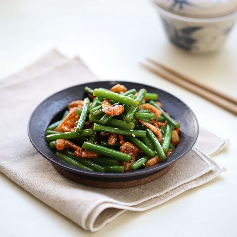 알맞은 그릇에 담아 맛있게 즐겨주세요.