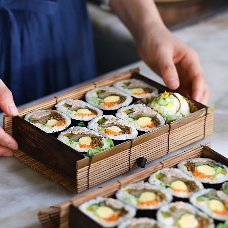 깨소금을 뿌려 맛있게 즐겨주세요.