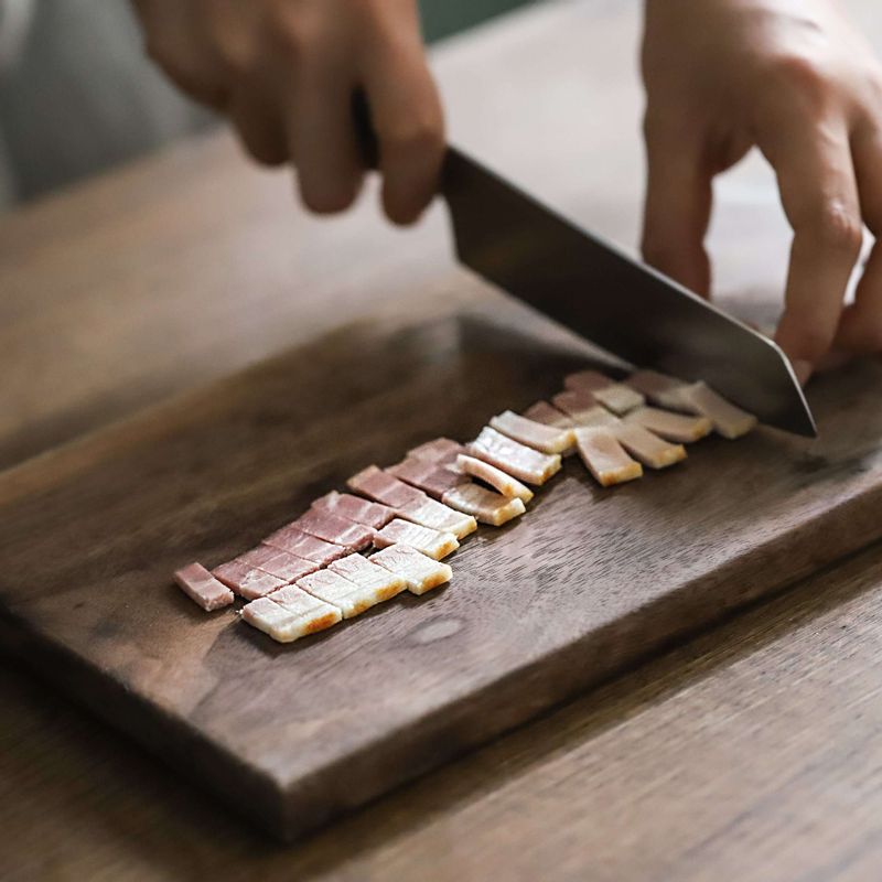 베이컨은 1cm 두께로 잘라주세요.