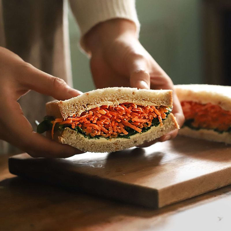 적당한 크기로 잘라 맛있게 즐겨주세요.