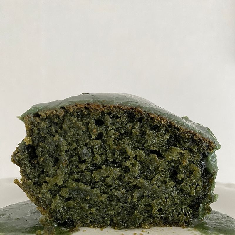 #비건빵 #베이킹 #홈베이킹 #쑥머핀 #쑥요리 #비건레시피 #꽃플레이트