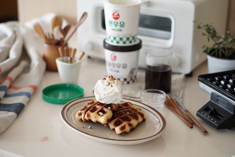 크로와상 생지로 크로플을 만들고 위에 아이스크림까지 올려주니 입에서 살살 녹네요^^ #크로플 #브런치 #와플 #크로와상 #아이스크림크로플 #홈카페