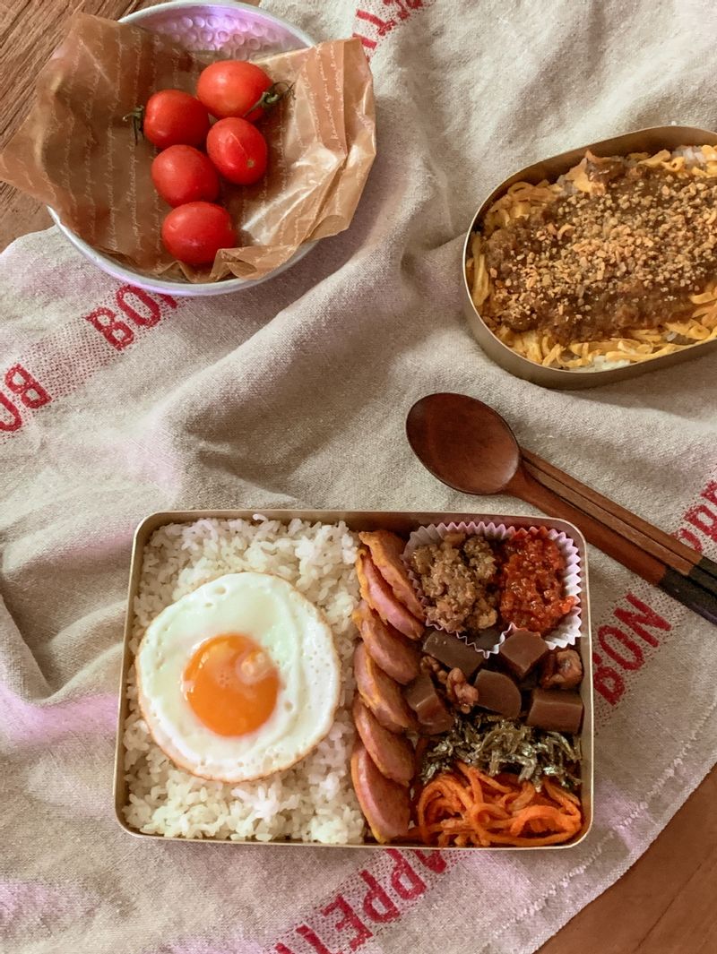 기본 밑반찬으로 추억의 옛날 도시락 싸봤습니다!  #도시락 #추억의옛날도시락 #밑반찬 #추억의도시락 #옛날도시락