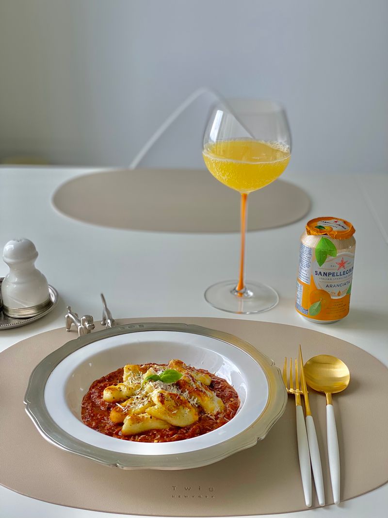 "홈메이드 감자뇨끼에
갤러리아 고메이 라구소스 😍" #감자뇨끼 #라구맛집 #고메이라구소스 #라구소스 #갤러리아고메이 #감자요리