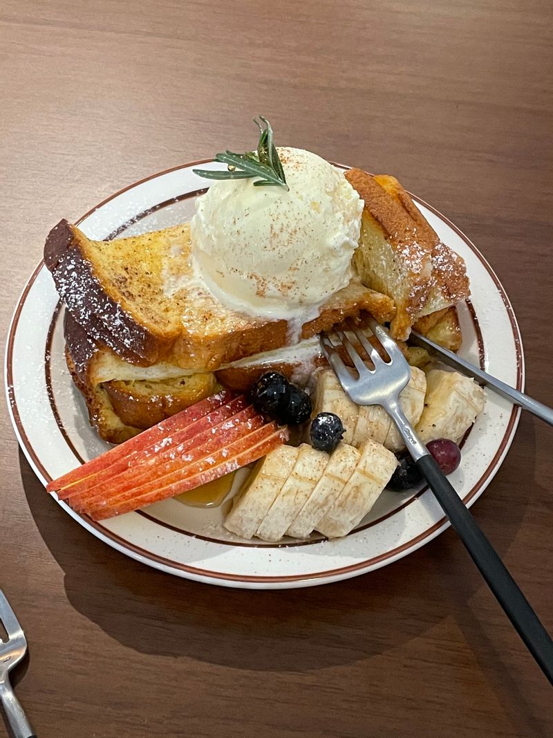 오랜만에 너무 너무 먹고싶은 프렌치 토스트! 자신있는 찐 토스트 맛집 추천 받아요! 🙋🏻♀️💟  #프렌치토스트 #홈브런치 #빵 #홈카페