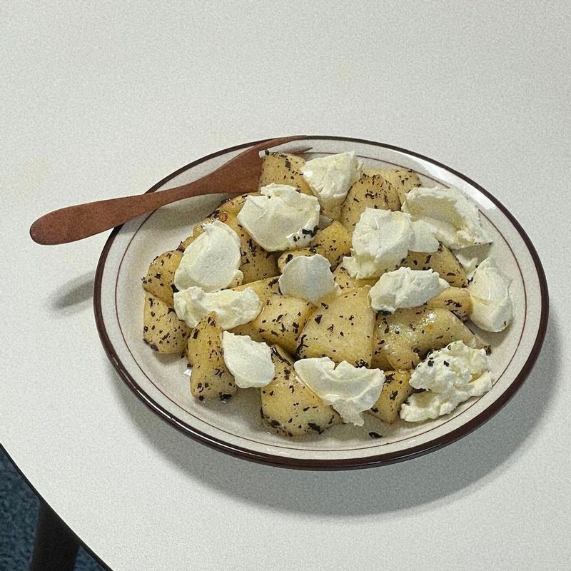 친구와서@
복숭아+얼그레이+마스카포네+올리브유 #복숭아얼그레이마리네이드 #복숭아마리네이드 #복숭아마스카포네치즈 #복숭아디저트 #홈디저트 #자취요리