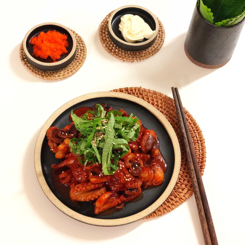 하남쭈꾸미
 오동통 매콤한 쭈꾸미는 깻잎쌈에 마요네즈와 
 날치알을 올려먹으면 환상의 짝꿍  #하남쭈꾸미 #쭈꾸미 #쭈꾸미볶음 #주꾸미 #주꾸미볶음