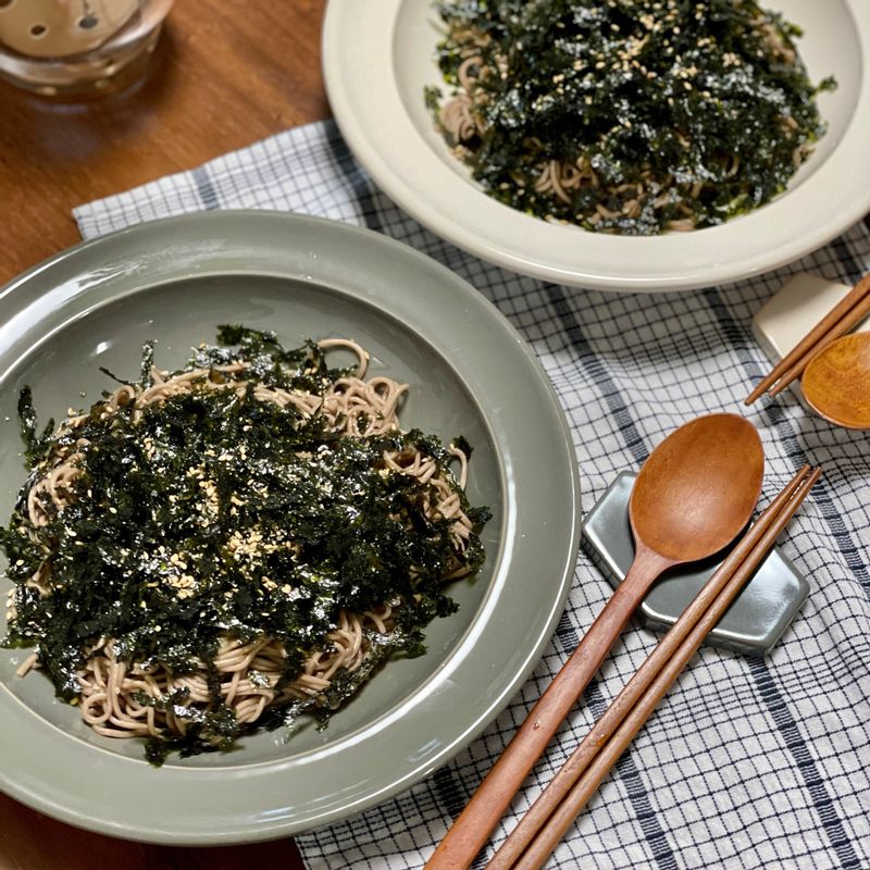 받자마자 저녁으로 해먹었어요! 진짜 순삭입니다.. 짱맛존맛!! 2팩 샀는데 더 살 걸 그랬어요! 재구매하러 올게요 :)  #들기름막국수 #맛있는한끼