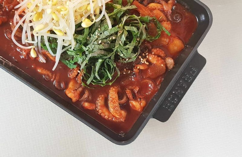 하남쭈꾸미볶음 덕분에 완벽한 주말 저녁식사가 되었네요. 양도 맛도 만족스럽습니다.   #주꾸미 #매콤한요리
