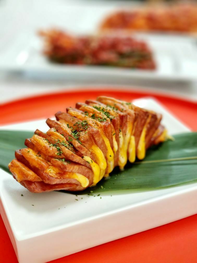 에어프라이어에구워 아코디언스팸  만들어봤어요 콜비잭 치즈넣으니 더 맛있더라구요  #아코디언스팸#콜비잭치즈#통스팸구이