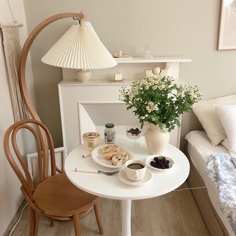 한달 기다려야 받을 수 있는 유동부 치아바타와 산딸기 그릭요거트, 아메리카노로 소소하게 차린 주말 브런치🍽🌷 #브런치 #홈카페 #치아바타 #커피 #그릭요거트 #간식