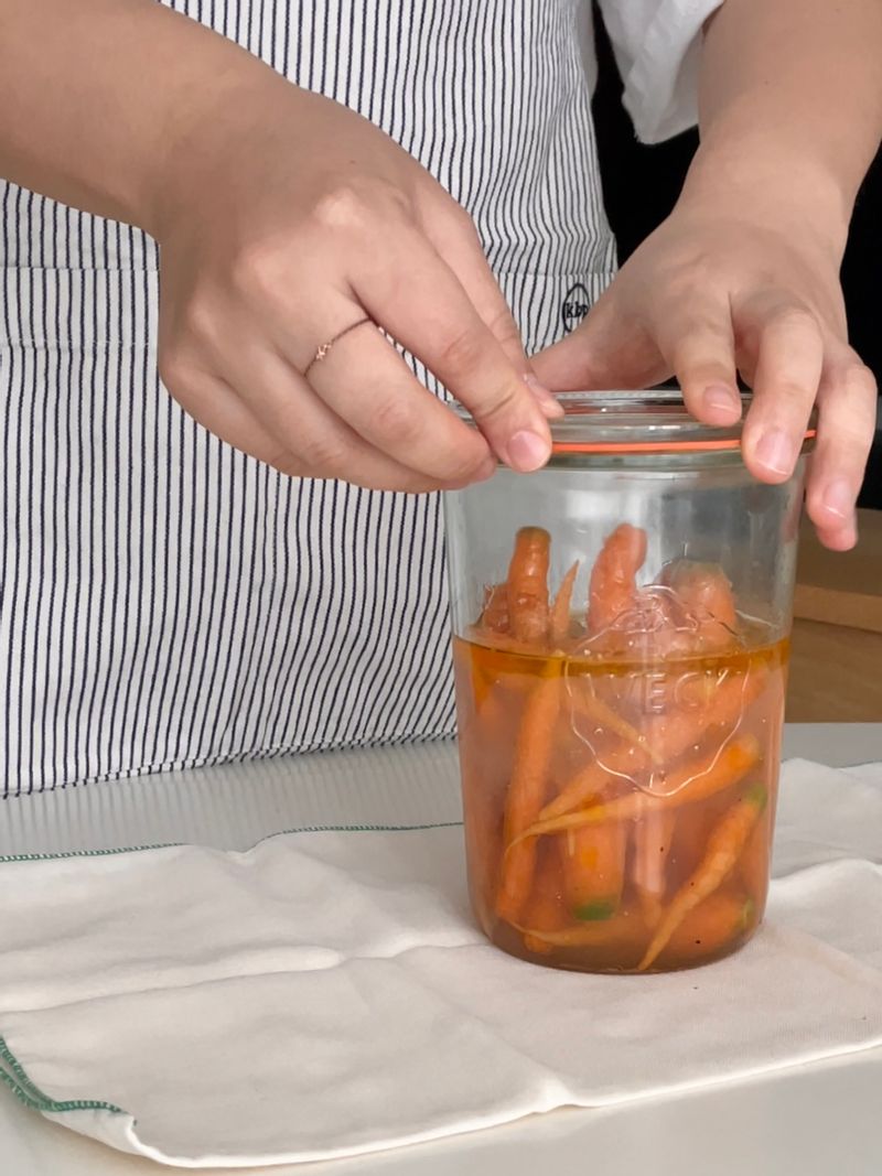 당근을 두개 다 넣었으면 용기에 딱 들어가서 이뻤을텐데 조슴 아쉬워요 🥲