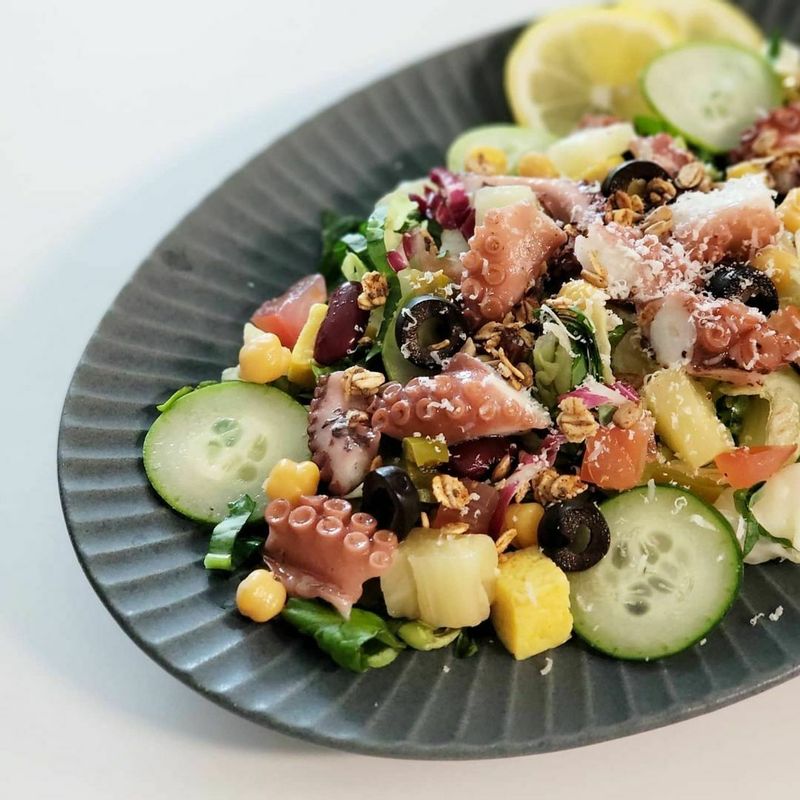 카르파쵸는 사랑이죠♡ 레시피는 간단한데 언제나 맛있어서 자주해먹게 되요 :) #집들이음식 #카르파쵸 #뽈뽀 #뽈뽀샐러드 #문어요리 #샐러드 #홈브런치