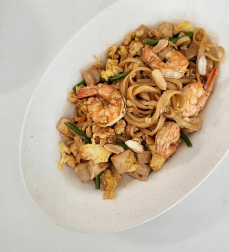 면만 어묵면으로 바꾸고 계란, 새우, 두부 넣어 팟타이 만들면 단백질빵빵한 식단메뉴로 아주 귣귣이에요! :) #한그릇요리 #브런치 #홈브런치 #팟타이 #어묵 #저탄수 #다이어트 #다이어트식단 #신혼밥상 #집밥