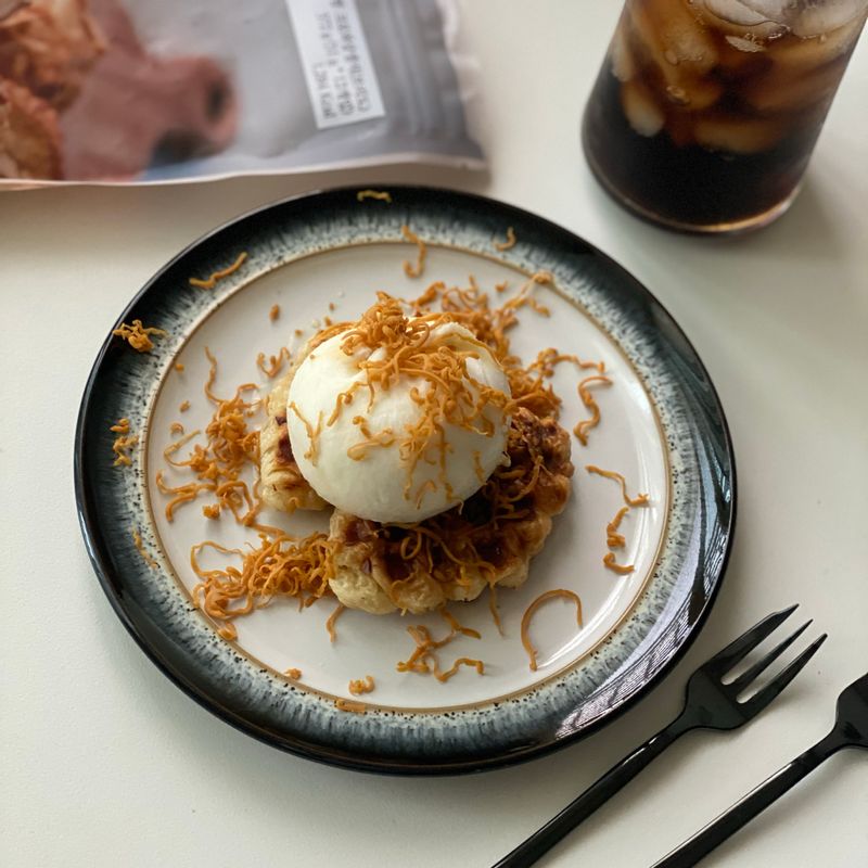 #홈카페 #온더테이블 #브라운치즈아이스크림크로플 #브라운치즈크로플 #크로플