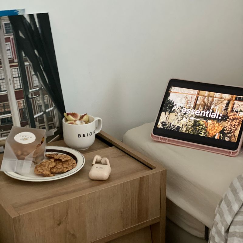 여유로운 오후:) 좋아하눈 무화과와 쿠키랑 함께해용🙃 #홈카페 #온더테이블 #무화과 #요거트