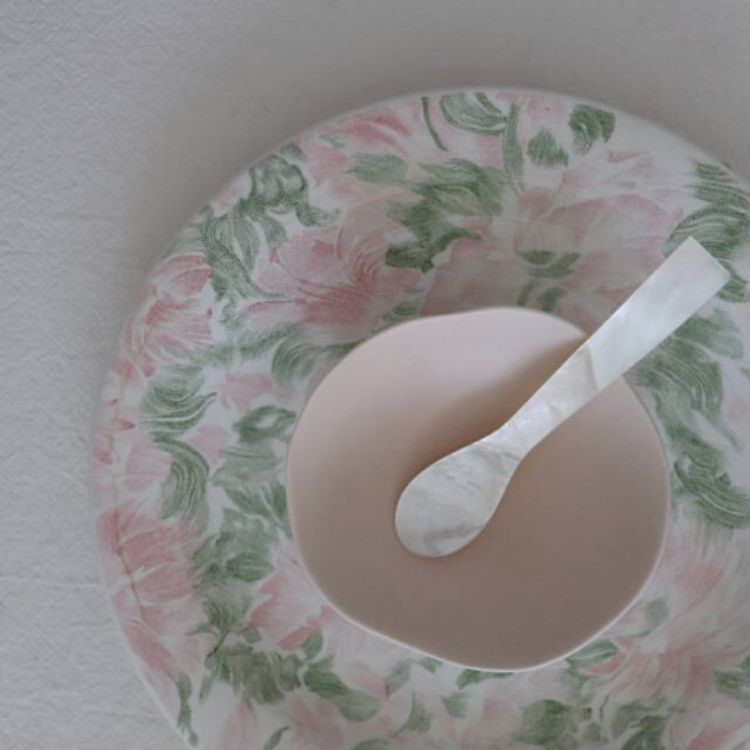 좋아하는 꽃접시..🌷  #신혼그릇 #빈티지그릇