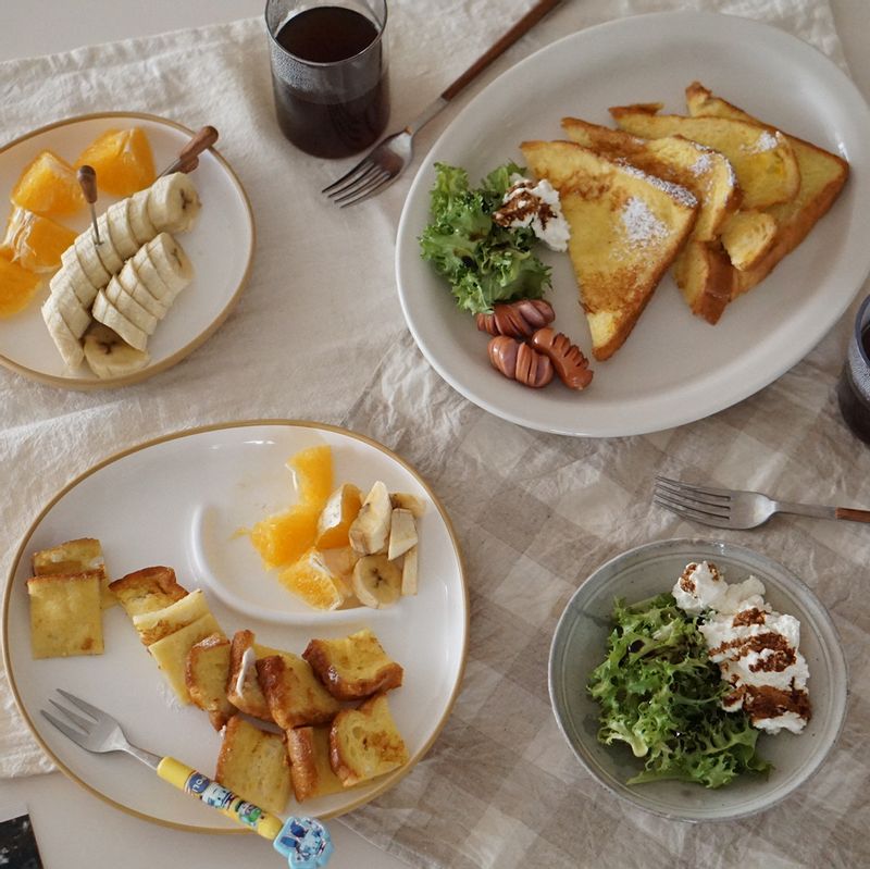 식빵과 계란, 우유가 있으면 간단하게 만들 수 있는 우리가족의 최애 주말메뉴 프렌체토스트 만들어서 함께했어요:) #프렌치토스트 #토스트 #식빵요리 #브런치 #홈브런치