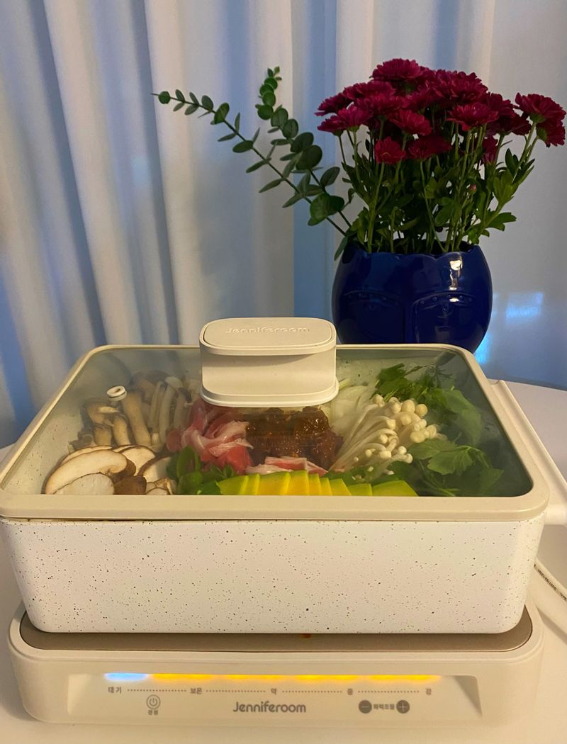 이렇게 한솥 넣고 끓이다보면 정말 맛있는 냄새 물씬!