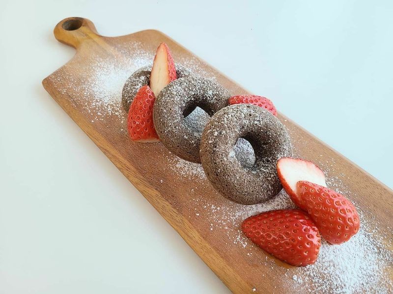 크리스마스 디저트 연구 1탄, 초코 도넛 & 딸기 #딸기 #도넛 #홈디저트 #크리스마스메뉴 #초코머핀