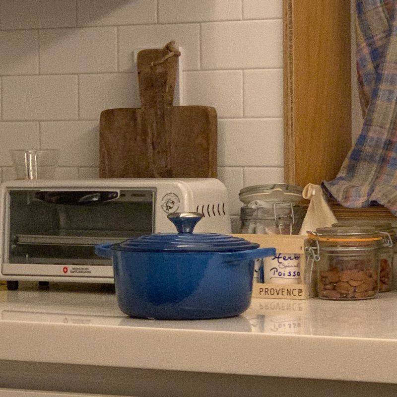 르쿠르제에 어떤 음식 해먹을지 고민이에요!  #르쿠르제 #냄비 #부엌