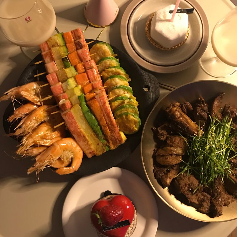 모듬전, 돼지갈비와 영야부추 겉절이 , 막걸리 한잔인 그분 생일상🎂  #초대요리 #홈파티 #모듬전 #술안주 #돼지갈비