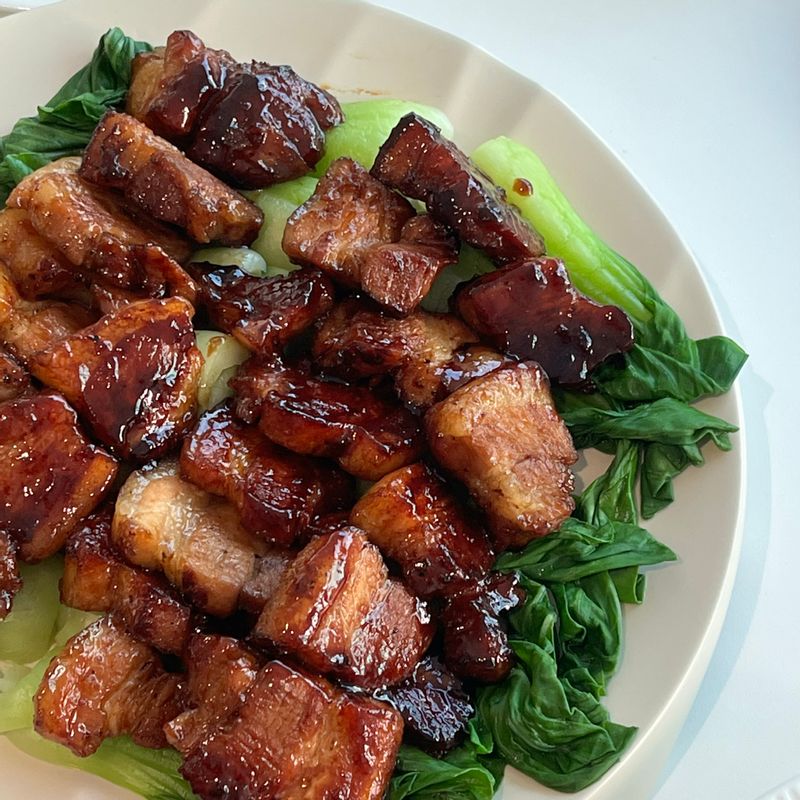 수육용 돼지고기 사서 동파육을 만들어봤어요 ! 조금 어렵긴 했지만 만들고 나니 너무 뿌듯~~~ 😘  #동파육 #초대요리 #중국요리 #중식 #온더테이블 #술안주 #집밥