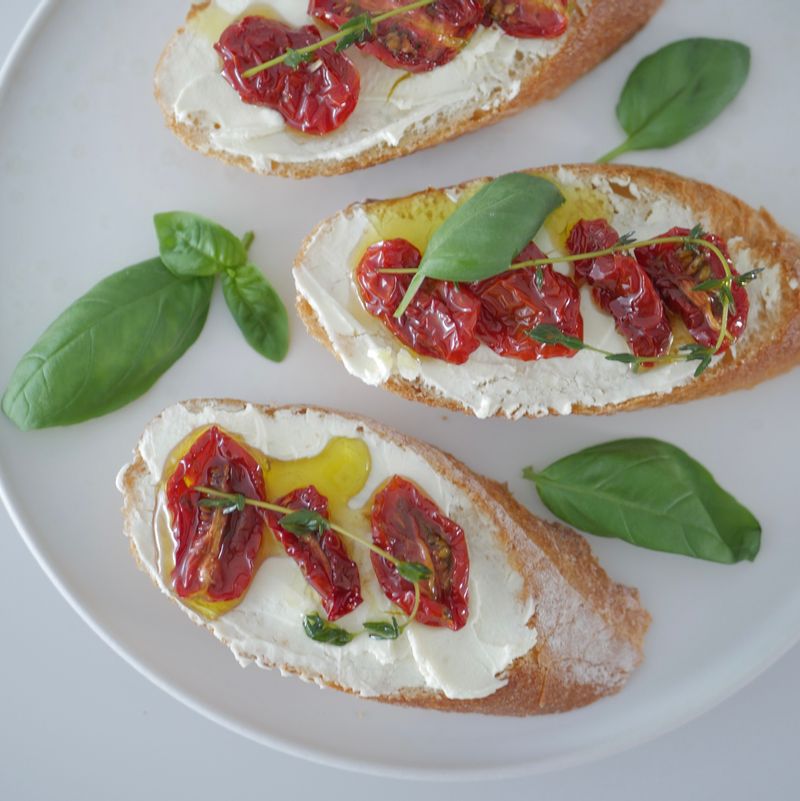 진짜 맛있어요 :) 토마토가 새콤달콤 !