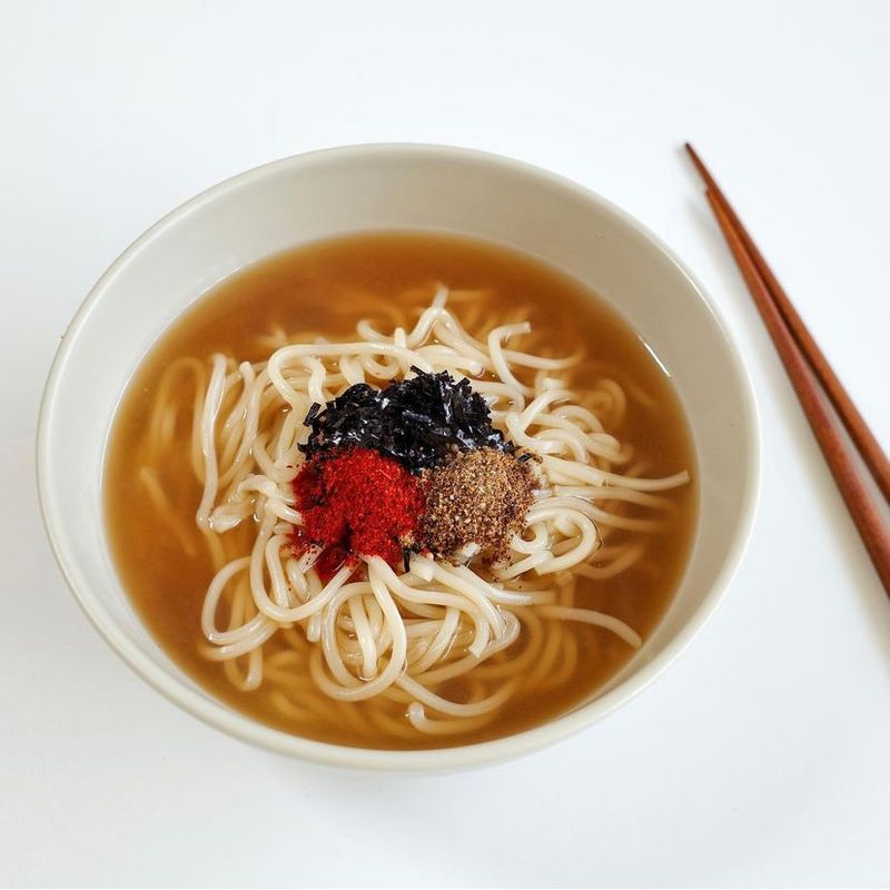 밀키트로 만든 칼국수 요즘 밀키트가 잘 나와서 행복하다 #밀키트 #국수 #칼국수 #한그릇요리 #혼밥