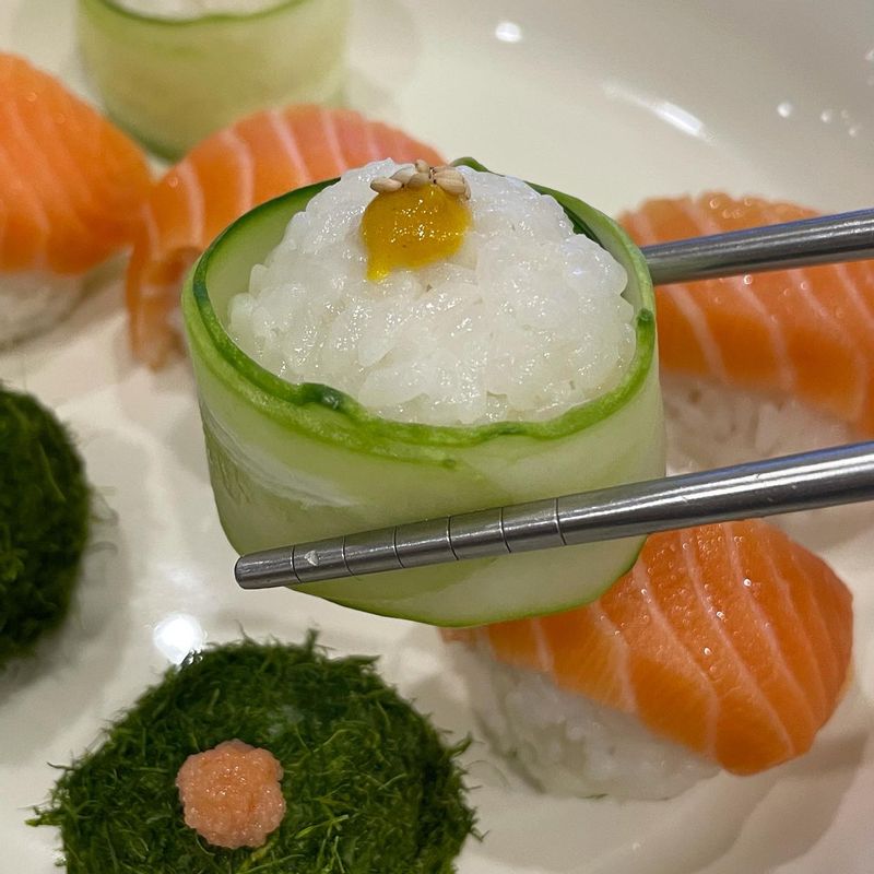 원하는 소스를 톡톡 토핑해먹는 재미가 있답니다💚〰💚