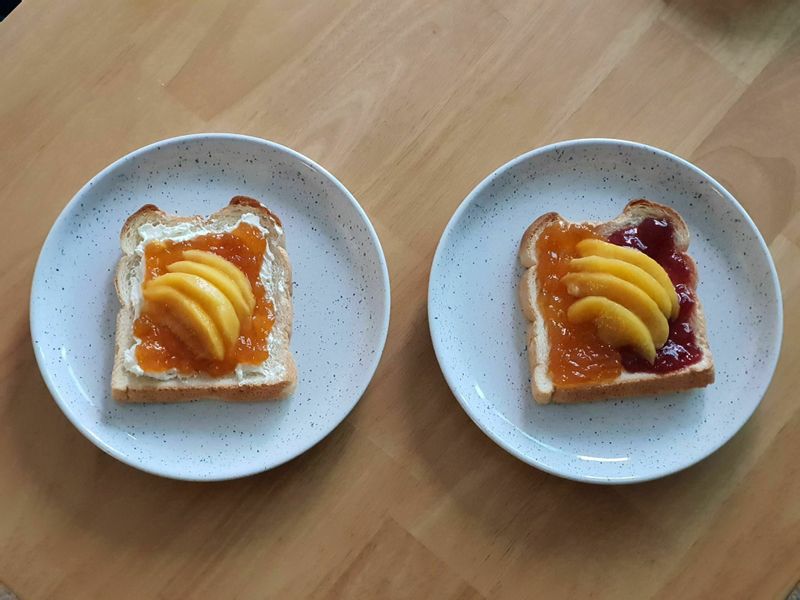 복숭아잼과 복숭아 병조림으로 만든 토스트 #토스트 #홈브런치