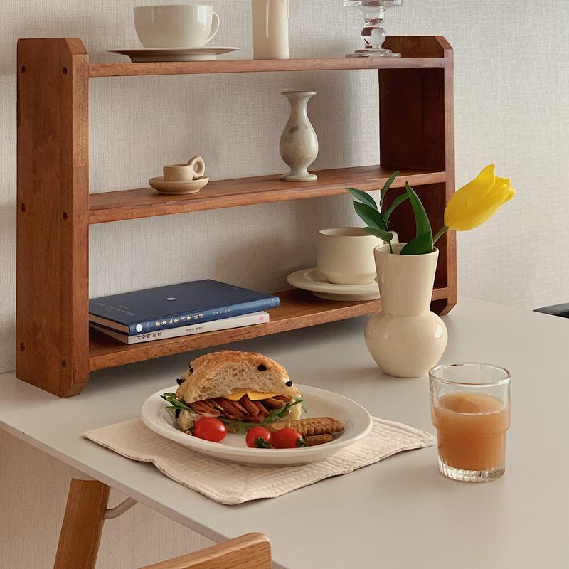 올리브 치아바타에 사과와 루꼴라, 슬라이드햄, 치즈를 넣어 만든 샌드위치에요 따로 소스를 바르지않아도 단짠단짠이라 맛있답니다 #치아바타샌드위치 #샌드위치 #치아바타