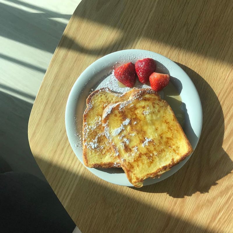 토요일의 브런치🍓 #브런치 #홈카페 #프렌치토스트