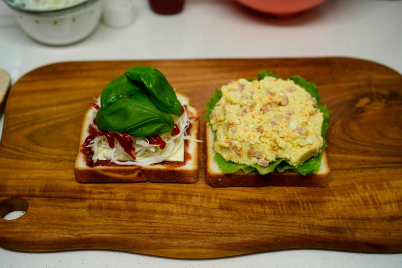 마지막으로 바질을 올려주면 완성!